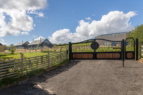 Pickering Casa | Eagles Peak