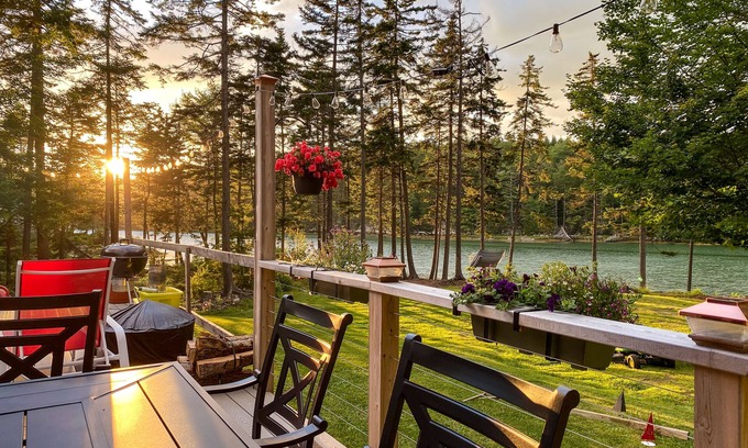 Tenants Harbor Casa | Seavey Cove House by the Sea