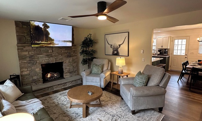 Gouldsboro Casa | Eagles View Retreat-Huge Game Room,4 Bdrms, HVAC,Sleeps 10 comfortably-12 max