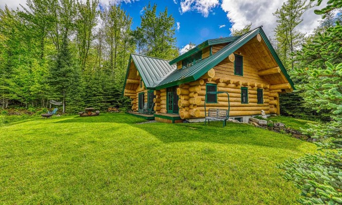 Franconia Casa | Eaglet Log Home