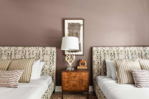 Eighth Avenue Casa | EARTH at 8th & Argyle Elite Nashville Vacation Spot