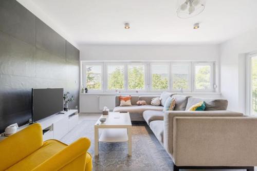 Torokvesz Apartamento | Earthy Elegance Apartment