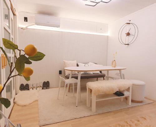 Wonhyoro-dong Villa | Easel House