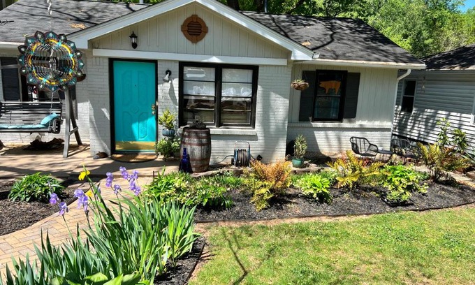 East Side Casa | East Atlanta Escape - 3 bedrooms
