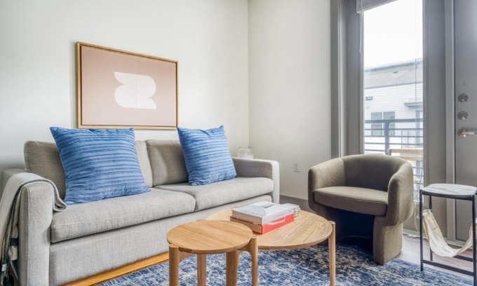Govalle Apartamento | East Austin 1br w pool gym wd nr airport ATX-132