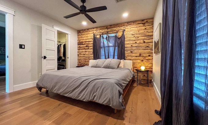 Rosewood Casa | East Austin Bungalow with Music Studio & Firepit