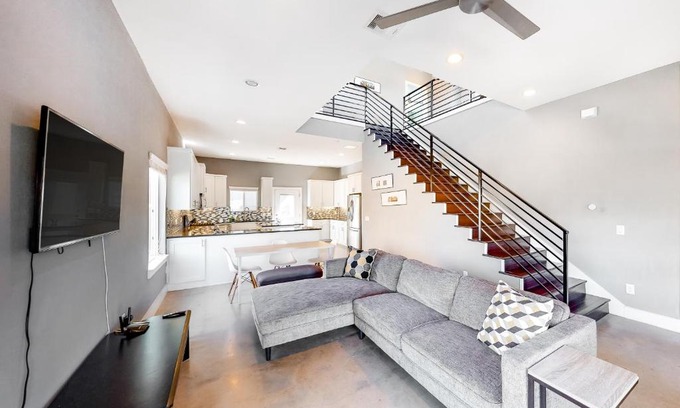 St. John - Coronado Hills Casa | East Austin Charmer