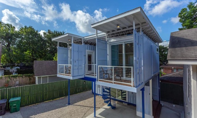 Greater East End Apartamento | East Downtown Micro-luxe Container Living Pod #10