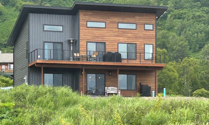 Homer Apartamento | East End Swell - NEW- DOWNSTAIRS Retreat with Ocean, Mountain & Glacier Views