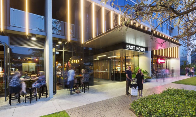 Griffith Hotel | East Hotel