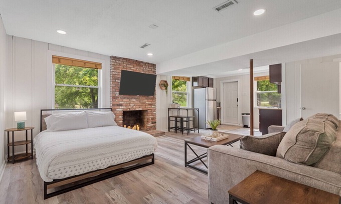 Nashville Apartamento | East Nashville Studio, private entrance and yard , 10 min to downtown!