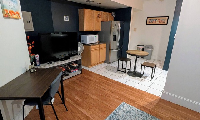 Yankee Hill Cama Y Desayuno | East Side 1BR w/Parking