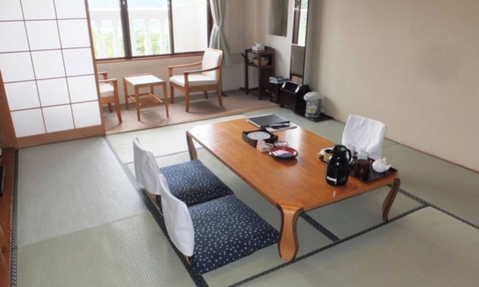 Fujikawaguchiko Hotel | East Wing Japanesestyle room 10 tatami mats v / Minamitsurugun Yamanashi