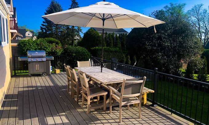 Easton's Point Casa | Easton's Point walk to beaches!