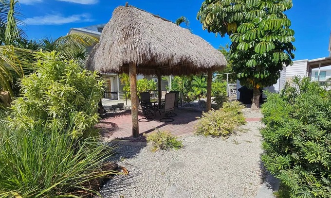 Pine Channel Estates Casa | Easy access to beautiful Keys water & a short drive to Key West fun!