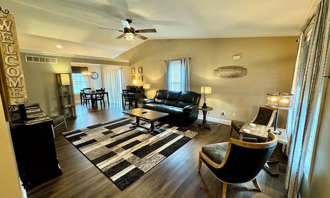 Wilmington Condominio | Easy Street-The Rustic Equestrian 2.8 miles to WEC