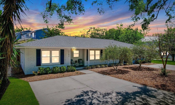 Demere Park Casa | Easy walk to the Beach! Completely Renovated Beach Escape! Private Backyard!