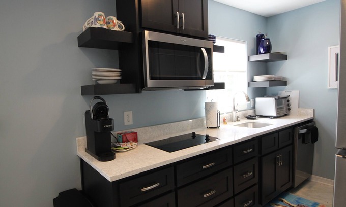 Biloxi Cabaña | Easy walk to downtown restaurants and half a mile to the beach!