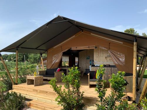 Cervar Porat Otro | Easyatent FKK Safari tent Ulika Naturist - clothes free