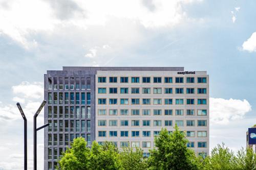 Aubervilliers Hotel | easyHotel Paris Nord Aubervilliers