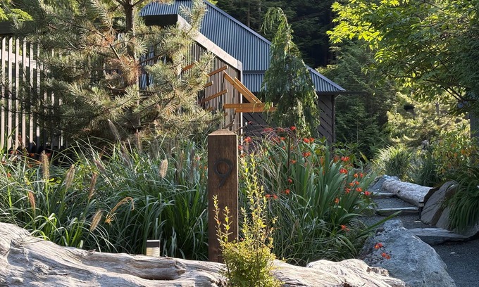 Port Renfrew Cabina | Ebb&Flow Cottages (Unit 9 - Ebb)