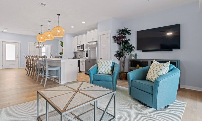 Bermuda Bay Casa | Ebb Tide 3 Bedroom at Cambridge Cove with Private Hot Tub!