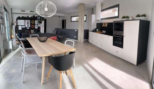San Miguel de Salinas Casa | EBLI Corner