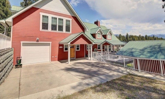 Bigfork Cabina | Echo Lake Montana Group Getaway