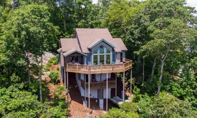 Banner Elk Casa | Echota Ridge Boulders