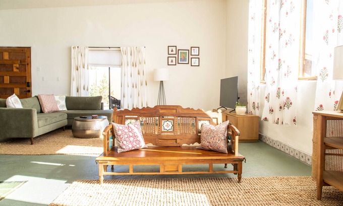 Taos Cabaña | Eclectic, Art-filled Studio with Fantastic Views