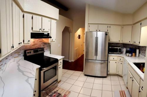 Candler Casa | Eclectic Ranch Style Home - Sleeps 12