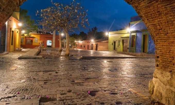 San Lorenzo Cacaotepec Casa | Casa Eclipse/ Exclusive in Downtown