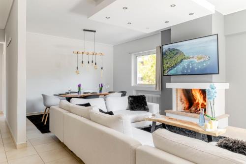 Khalandrion Apartamento | Eclipse Marousi Ring