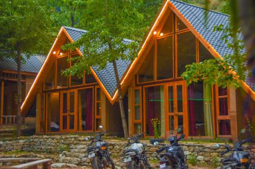 Banjar Complejo | Eco-Himalayas Cottages - Tirthan Valley
