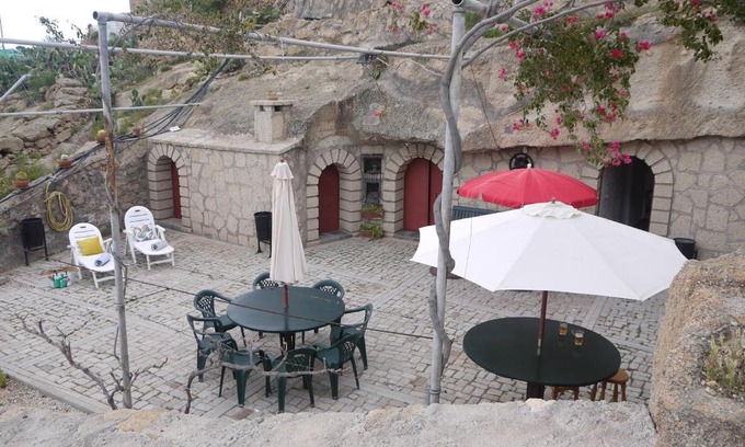 Chimiche Casa | Eco Holidays Cave House Justine