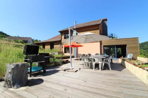 Moyenmoutier Casa | Ecogîte Saint-Prayel à Moyenmoutier, Gîte de groupe avec piscine, sauna, jeux