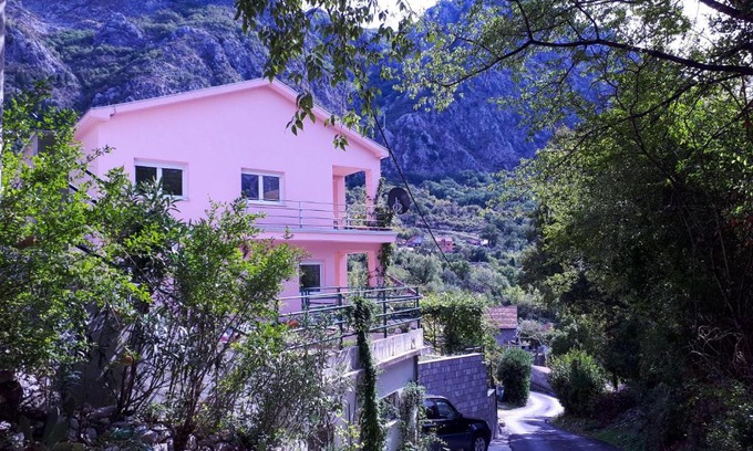 Risan Apartamento | EcoHouse Risan Studio