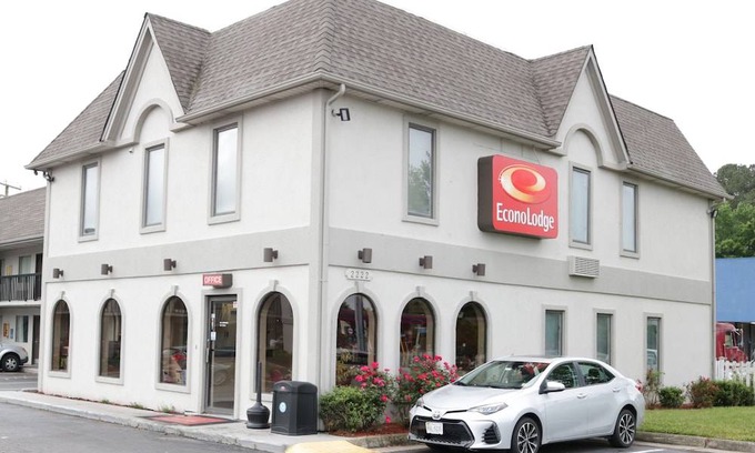South Norfolk Hotel | Econo Lodge Chesapeake Route 13 and I-464
