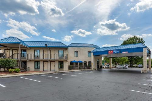 Cape Fear Cabina | Econo Lodge Fayetteville I-95