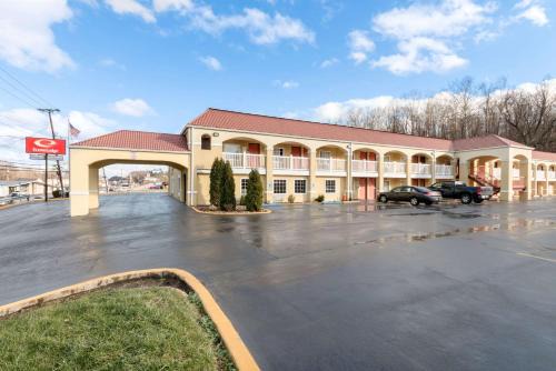 Huntington Cabina | Econo Lodge Huntington - Barboursville University Area