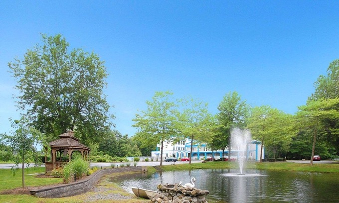 Westbrook Center Hotel | Econo Lodge Inn & Suites Old Saybrook Westbrook