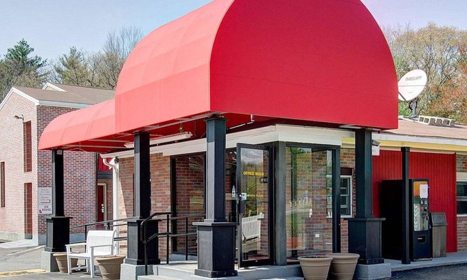 Sharon Hotel | Econo Lodge Sharon