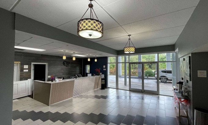 Forest City Hotel | Econo Lodge