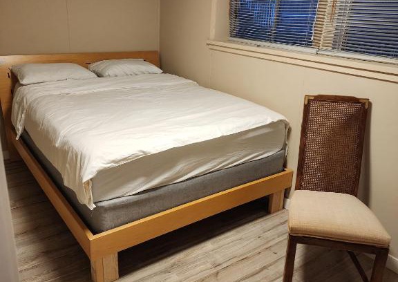 Burnaby Casa | Economical Homestay