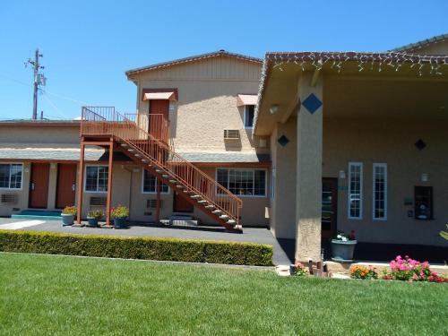Morgan Hill Hotel | Economy Inn Morgan Hill
