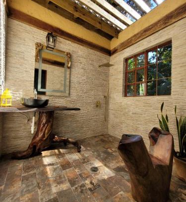 St. Ann's Bay Cabina | Ecoscape Jamaica - Lavish 1-br cottage by the river