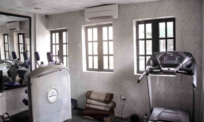 Surulere Hotel | ED Scob Suites Limited