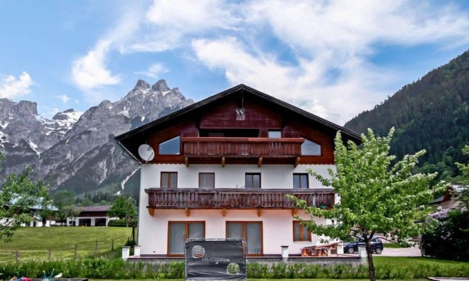 Werfenweng Apartamento | Edelweiss by Interhome