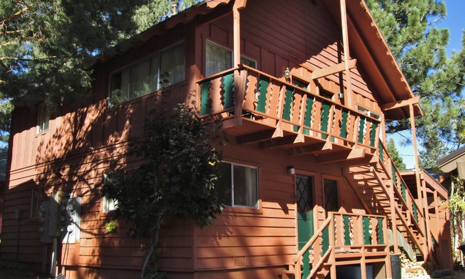 Mammoth Lakes Hotel | Edelweiss Lodge