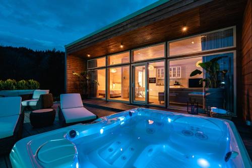 Bran Cabina | Eden Hill Retreat & Spa - Adults Only